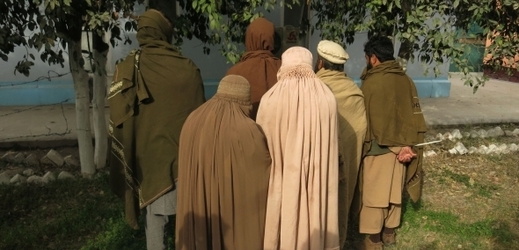 Příslušníci Talibanu zadržení tento týden u afghánsko-pákistánských hranic.