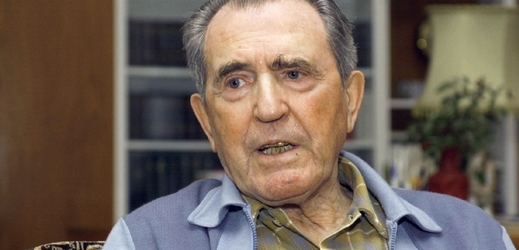 Vasil Biľak na snímku z roku 2000.