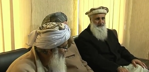 Taliban na jednáních zastupují radikální duchovní.