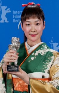 Japonka Hau Kurokiová převzala cenu za nejlepší herecký výkon.