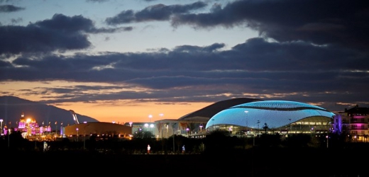 Olympijský park za soumraku.