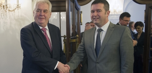 Prezident Miloš Zeman (vlevo) s předsedou Poslanecké sněmovny Janem Hamáčkem před jednáním sněmovny.