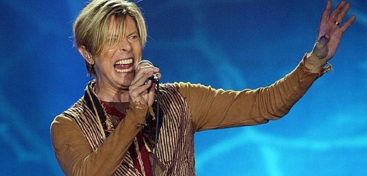 David Bowie získal titul britský zpěvák.