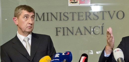 Ministr financí Babiš Prose v roli náměstka odsouhlasil.