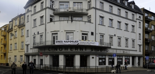 Činoherní studio v Ústí nad Labem ukončilo činnost 31. ledna 2014.