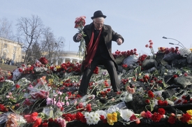 V Kyjevě vládne smutek nad zemřelými.