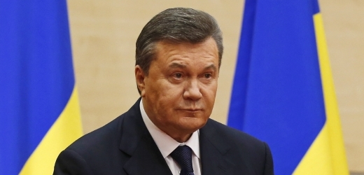 Viktor Janukovyč na tiskové konferenci.