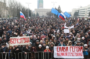 Víkendová proruská demonstrace v Doněcku.