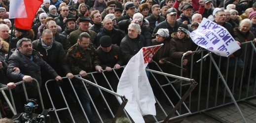 Zranění ukrajinští demonstranti jsou do ČR převáženi v rámci programu Medevac.