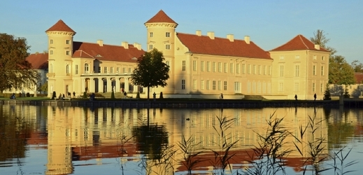 Hohenzollernové žádali roku 1991 zpět i zámek Rheinsberg.