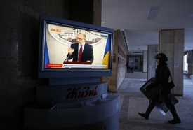 Na Krymu už ukrajinskou televizi nenaladí.