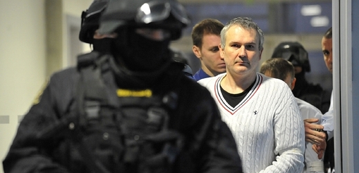 Radek Březina je nyní ve vazbě kvůli hrozbě ovlivňování svědků i kvůli obavě z útěku.