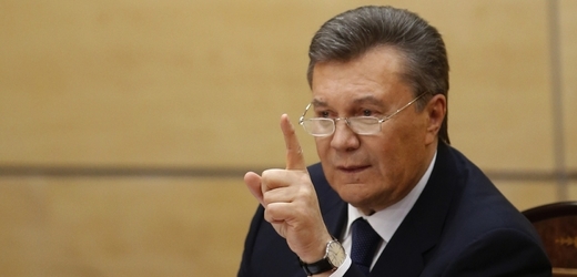 Viktor Janukovyč se opět hlásí o slovo.