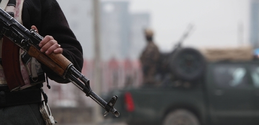 Útok se odehrál v den, kdy v Kábulu panovala přísná bezpečnostní opatření v souvislosti s pohřbem viceprezidenta Muhammada Kásima Fahíma.