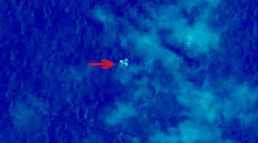 Snímky z čínského satelitu nebyly stopou ke ztracenému stroji.