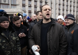 Proruský aktivista a samozvaný gubernátor Charkova, Gubarev, skončil na dva měsíce za mřížemi. 