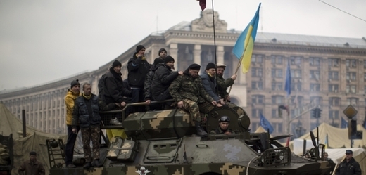 Nrodní garda má být složena hlavně z dobrovolníků, z nichž mnozí se účastnili protestů na kyjevském náměstí Nezávislosti.