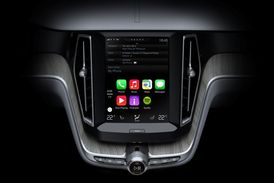 Informační systém společnosti Apple ukázala ve svých exponátech automobilka Volvo.