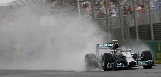 Velkou cenu Austrálie vyhrál Nico Rosberg ze stáje Mercedes.