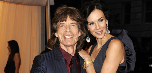 Proslulá americká módní návrhářka a dlouholetá partnerka zpěváka Micka Jaggera L'Wren Scottová.