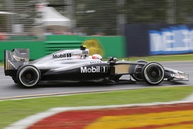 Druhý Magnussen v sedle monopostu McLaren.