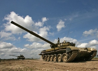 Ruské T-72 při manévrech.
