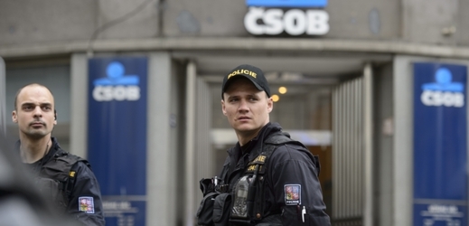 Policie uzavřela centrum Prahy.