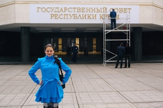 Nový nápis na parlamentu v Simferopolu.