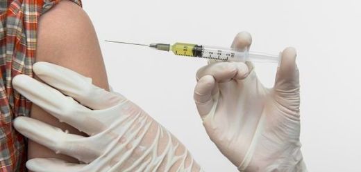 Proti žloutence typu A existuje očkování, ale někteří ho zanedbávají.