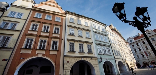 Pražští památkáři nepovolí přestavbu bloku radničních domů na Malém náměstí v Praze, v nichž by měly vzniknout luxusní byty.