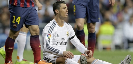 Ukřivděný Ronaldo spílal po zápase sudím.