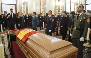 Pohřeb Asdolfa Suareze.