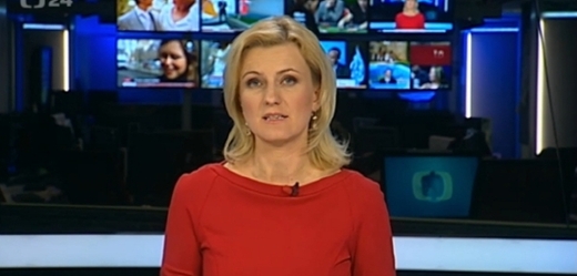 Moderátorka Jorga Hrušková v nočních zprávách. 