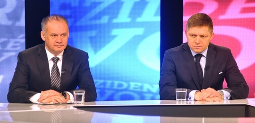 Andrej Kiska a Robert Fico při televizní debatě.
