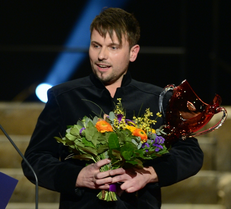 Jiří Přibyl převzal cenu Thálie v oboru opera.