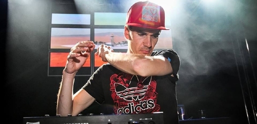DJ Rockstar na Óčku.