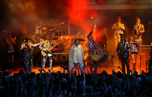 Roku 2004 vítali Českou republiku v Evropské unii na festivalu United Islands.