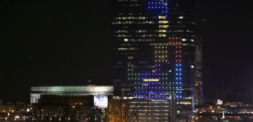 Hráči v americké Filadelfii měli možnost ovládat barevné čtverečky na fasádě mrakodrapu Cira Centre.