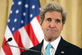 Ministr zahraničí Kerry vyjednává výměnu top špiona za vrahy.