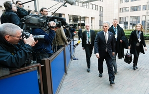 Rakouský kancléř Faymann v Bruselu na jednání o Ukrajině.