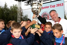 Velké finále E.ON Junior Cupu v roce 2013 vyhrála Sparta Praha.