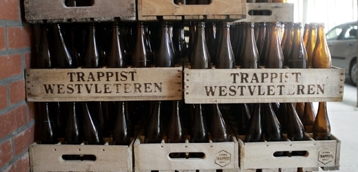 Mniši z opatství Svatého Sixta prodávají pivo již od roku 1878.