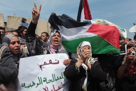 Obyvatelé Gazy horující za palestinské usmíření.
