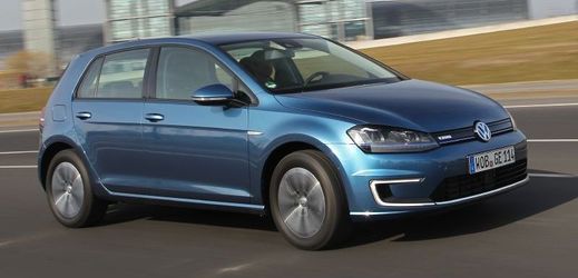 Čerstvým přírůstkem do rodiny elektromobilů je VW e-Golf.
