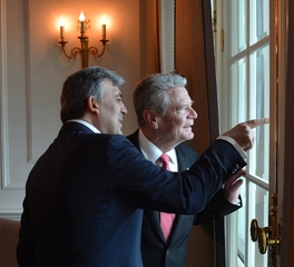 Turecký prezident Abdullah Gül a jeho německý kolega Joachim Gauck.