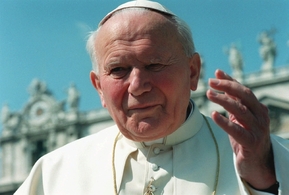 Jan Pavel II. trhal ve svatořečení rekordy.