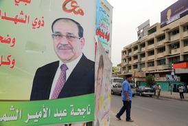 Největší šance se ve volbám dávají koalici Právní stát premiéra Núrího Málikího (na fotografii).