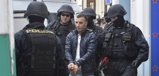 Policie v pátek zasahovala v objektech Islámské nadace u Václavského náměstí a na Černém mostě.