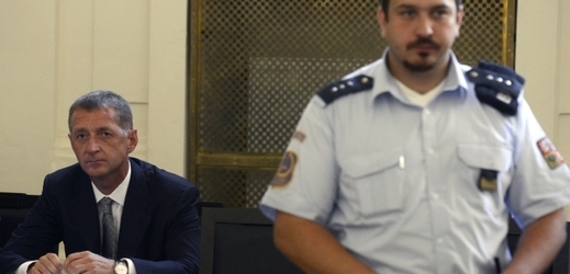 Podnikatel a lobbista Roman Janoušek byl odsouzen na tři roky za mřížemi za zranění ženy při dopravní nehodě.
