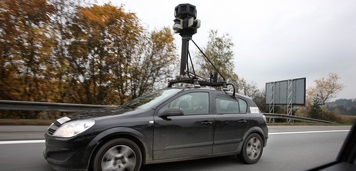 Google Streetview monitoruje dálnici D1.